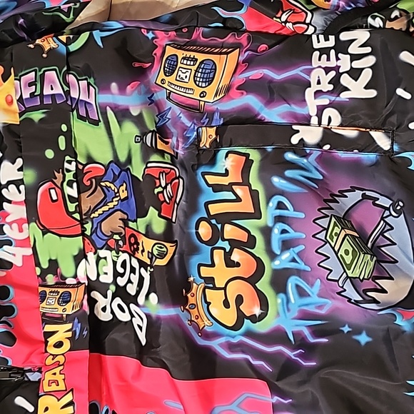 Reason Windbreaker - Picture 2 of 5